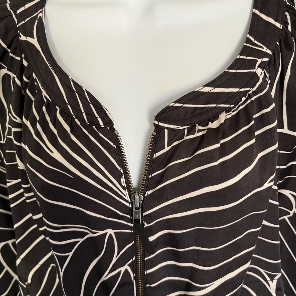 Anthropologie Hei Hei Black and white zip up 3/4 length sleeve jacket size SM
